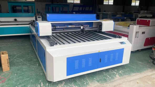 ماكنة ليزر co2 130watt

قياس 8*4 ام الطبقة 

جلر صناعي 5200

قاعد تثبيت المنيوم 

دبل فاكيوم 

شاشه rd نظام حديث 

يتوفر ايضا باقي قياسات اجهزة الco2

السعر مناسب جداا 

يتوفر توصيل وتنصيب الى جميع المحافظات

للاستفسار

***********
