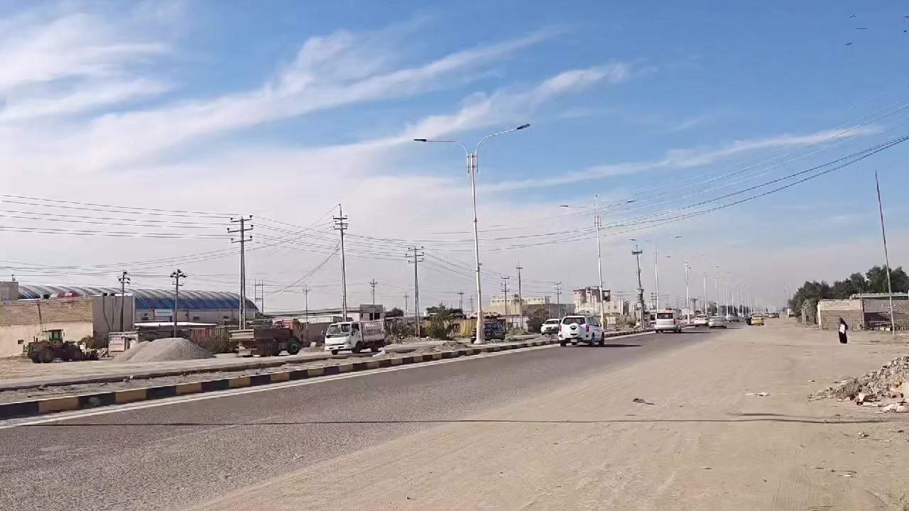 قطعه بأسمي للبيع
طابو صرف 200 متر وجه 10 نزال 20
الناصرية الاسكان الصناعي قريبه جدا على طريق الرئيسي 
ناصرية -سوق الشيوخ عمود 66 
مقابيل معمل مياة اورك أو بورسلين السالم
تبعد عن طريق الرئيسي الموضح بالفيديو 40 متر فقط طريق مجسر الاسكان إلى سوق الشيوخ 
الطريق الخط الاحمر الموضح بالخريطه جوه 

رقم العقار 5486/3 للي يحتاج
خدمات ماي كهرباء مجاري كامله للباب  إجازة بناء هم كامله
 باقيه بس قطعتين بالشارع ما مبينه كلها بناء المنطقة 

سعر 88 بيها مجال قليل 
 للتواصل خاص مفتوح


**إذا كنت صاحب هذا الإعلان وتريد حذفه لأي سبب، رجاءا أرسل رسالة إلى الدعم الفني**