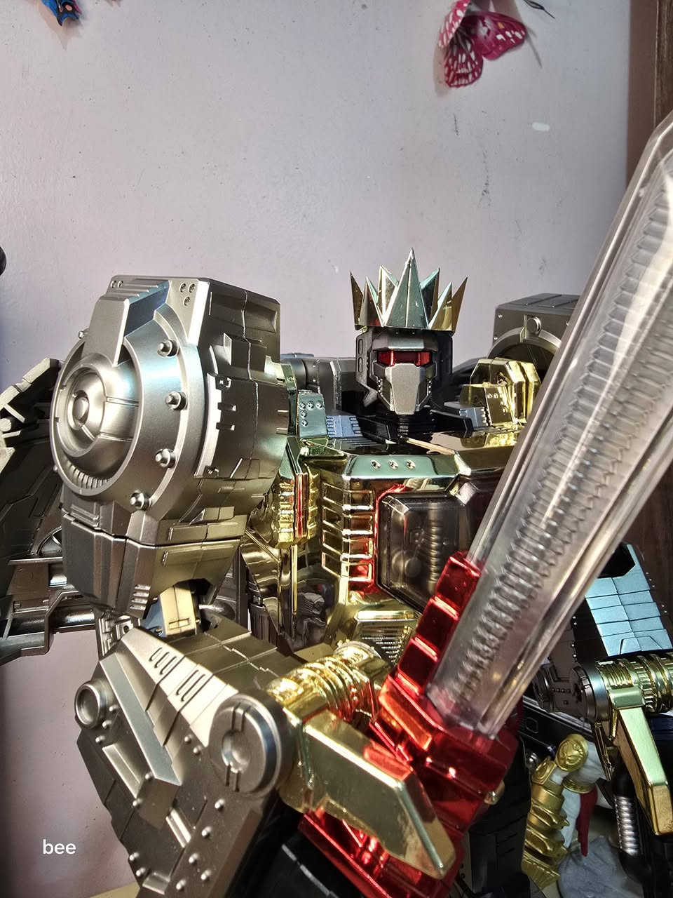 شلونكم عيوني 🤩
متوفر للبيع 
من شخصيات المتحولون 
شخصية غريم لوك
الجيل الأول 
طبعا قطعه عملاقه وتفاصيل دقيقة 
تحول كامل من الروبوت إلى الديناصور 
كامل الملحقات 
قياس ٣٠ سم
للاستفسار خاص لطفا 
توجد خدمه توصيل لكافة مناطق العراق


**إذا كنت صاحب هذا الإعلان وتريد حذفه لأي سبب، رجاءا أرسل رسالة إلى الدعم الفني**