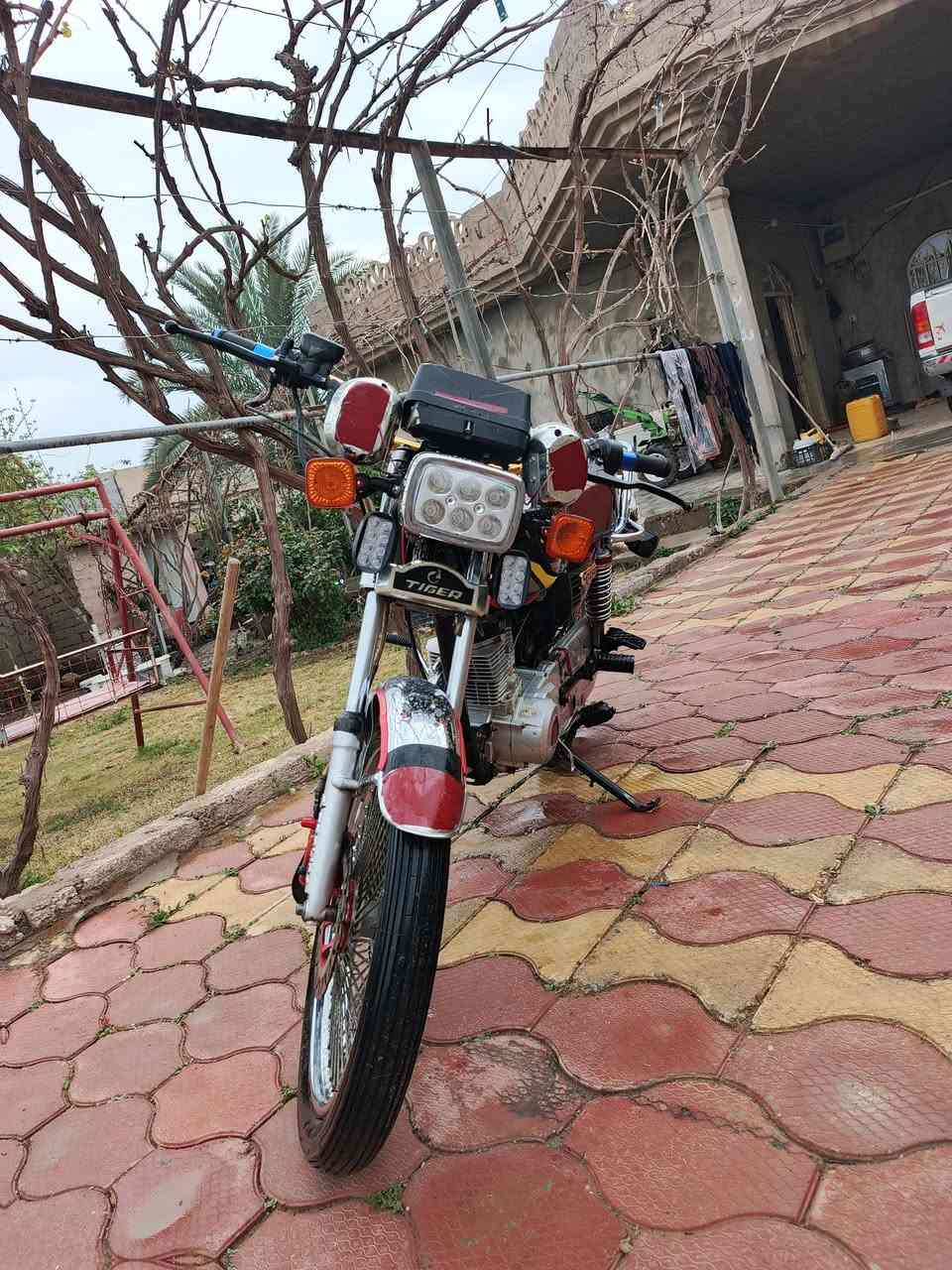 دراجه تايكر سوالنك 4 كير موديل 2023 محرك مفتوح نشاط فول كهربائيّة شغاله تايرات امامي خلفي جديد دبلات شغاله كلشي مانقصها جاهزه سعر 450 بيها مجال بصيط الشراي مكاني بيجي ويرهم مراوس  ***********
