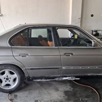ابيعها كوم حديد اوكفلك بس بلاصوليات سياره شغاله كلشي مابيها مكينه وكير...