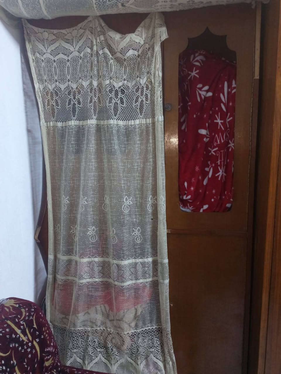 غرفة صاج البيع بس الكنتور بضهر ارضة بية العنوان حي البتول لاتصال ***********

