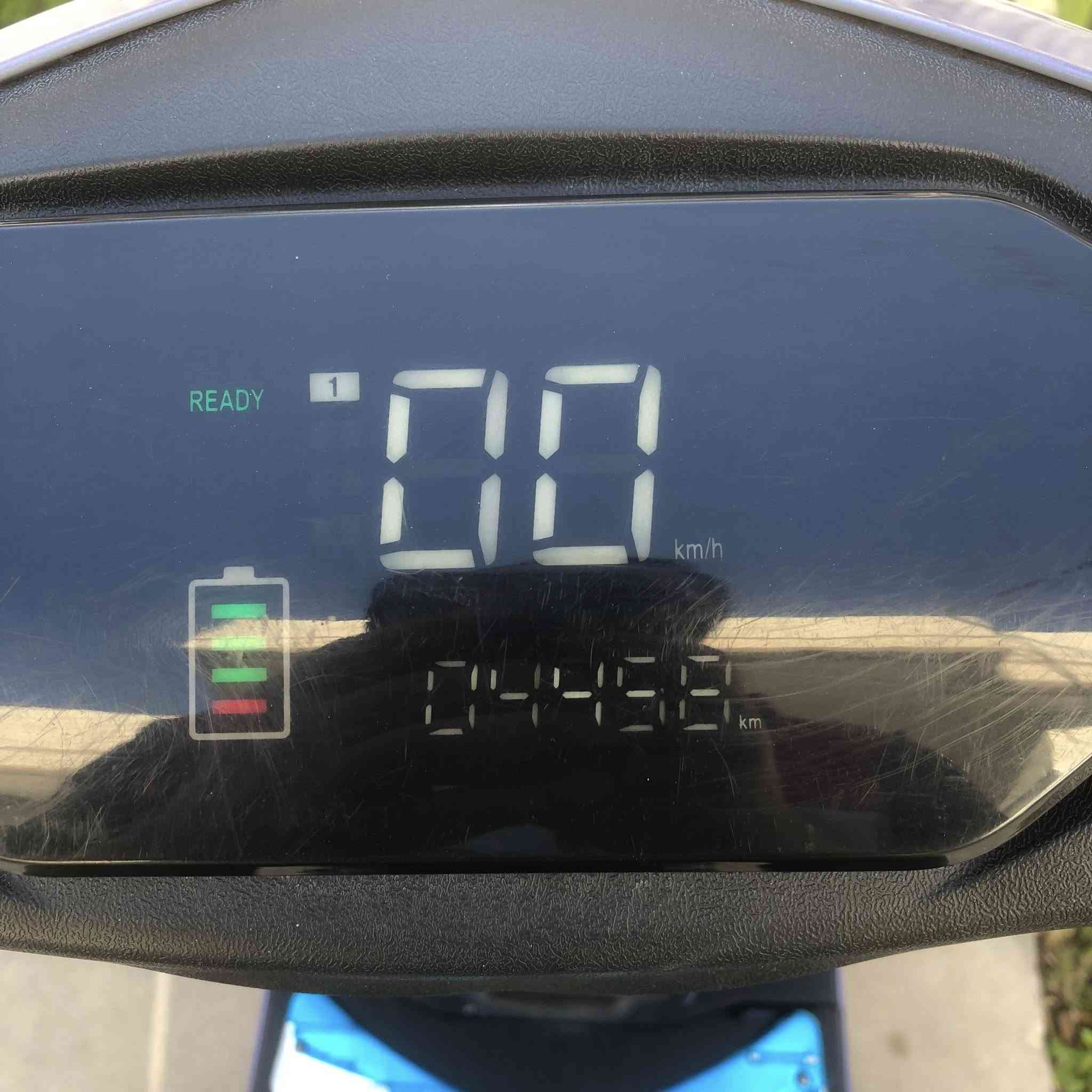 السلام عليكم للبيع ماكس شحن موديل 25 بطاريات كبار5ملف نحاس 1500 دراجه طلقه سريعه وجديده كولش شرط الفحص والنظافه اسمها GTG جاهزه اي نقص مبيها وشرط الكفاله استعمال 3اشهر وصل الشراء موجود ماشيه قليل  سعرها450وبيها مجال مكاني بغداد قرب وزاره الخارجيه اي استفسار ***********وتساب محمول للشراي فقط غير متواجد على فيس
