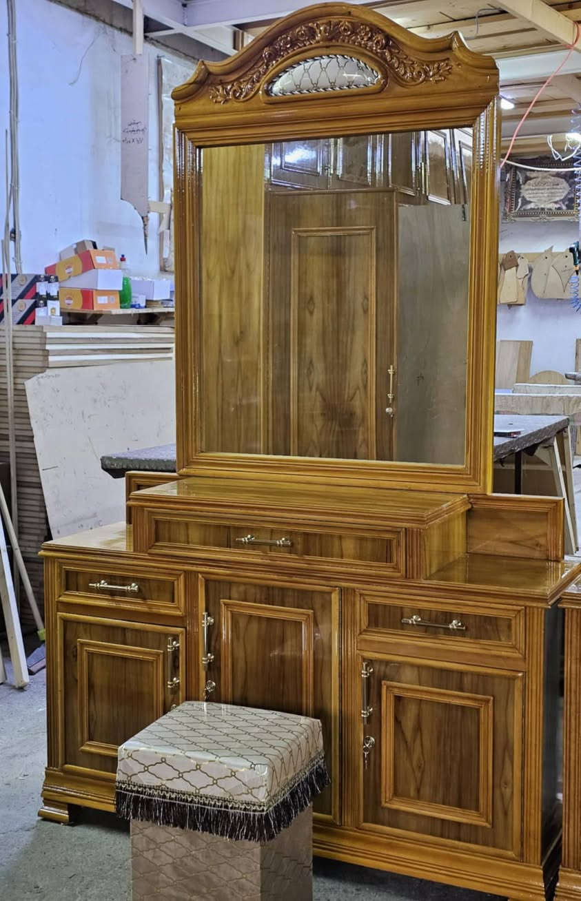 متابعينا الكرام 
السلام عليكم ورحمه الله وبركاته 
اليوم موديل جديد ...
والشغل عراقي درجه اولى....
شغل الموصل...ثقيل 
متوفر 4و5و6ابواب حسب الطلب
طابق واحد أو طابقين
كل الغرفه نقش وقبلمه زان ... 
--------------------------++++--------
الشد والنقل مجانا داخل مدينه عنه وراوه
توجد خدمه توصيل لباقي الا قضيه
التسليم بعد 15يوم من الحجز ان شاء الله
**********************
للاستفسار 
ثائر لتجاره الأخشاب ومستلزمات النجاره 
الانبار/ عنه/ شارع الحضره.
.قرب عالم الدراجات 
***********
***********
