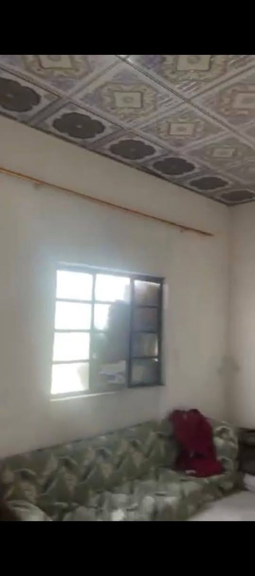 السلام عليكم متوفر بيت للايجار غرفه وصاله وصحيات وديوان ومطبخ المكان ابي الخصيب شارع ابو دله الايجار الشهري 250 قفل ***********
