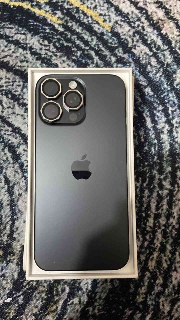 سلام عليكم ايفون 16 برو ماكس ماستر جهاز اسود ذاكره 256 بطاريه 90 كلش نظيف السعر 1225  بمجال بسيط متواجد وتساب فيس 
👍🏻❤️/***********/
