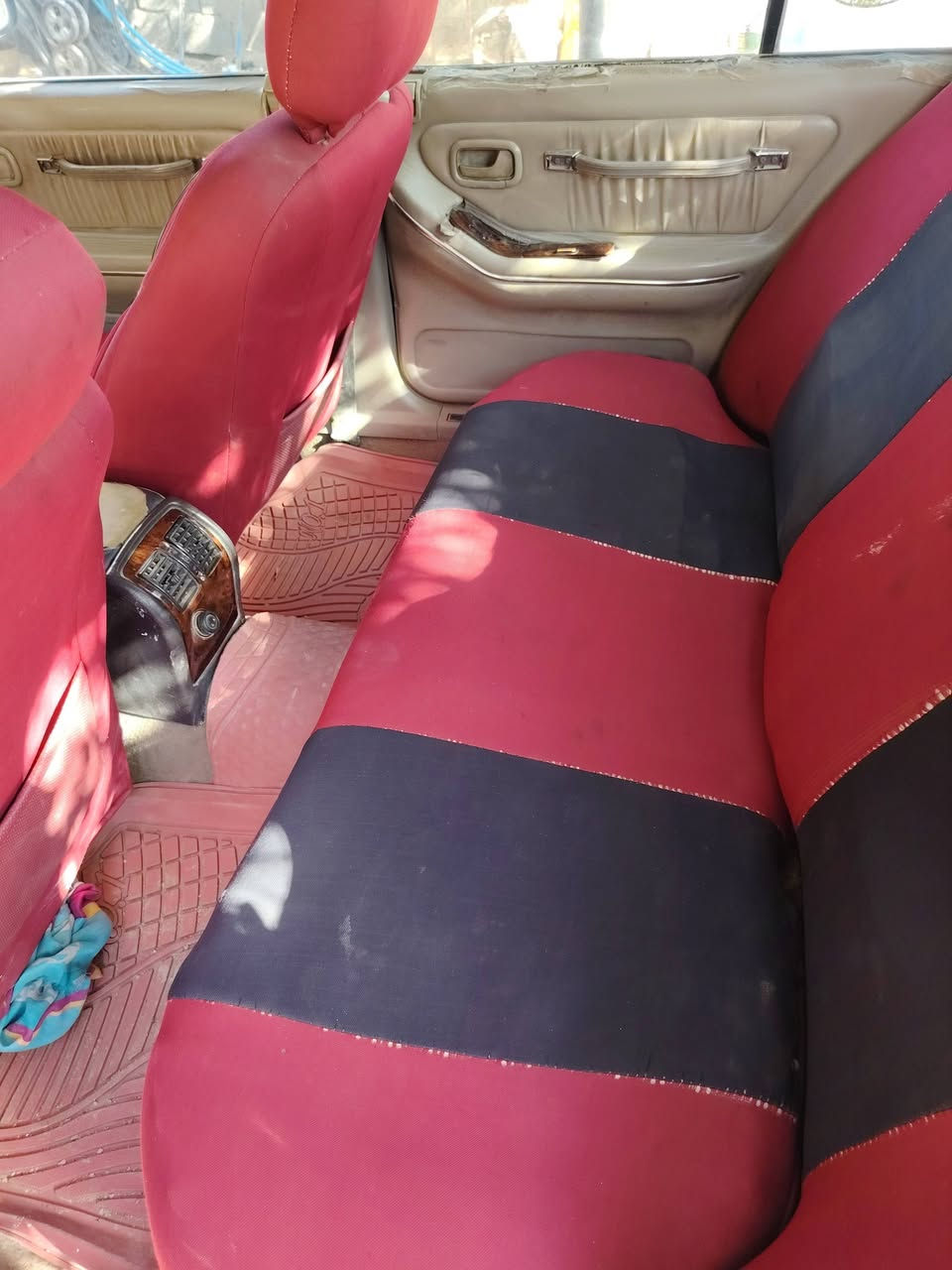 السلام عليكم بروك هام للبيع موديل ٩٦ مسكر شوفت عينك كير مكينه خير من الله السياره حلوه وكاعده سعره ٣٠ خابرني وبيك خير ودلل صاحبه موجود وعله مسؤليتي ***********
