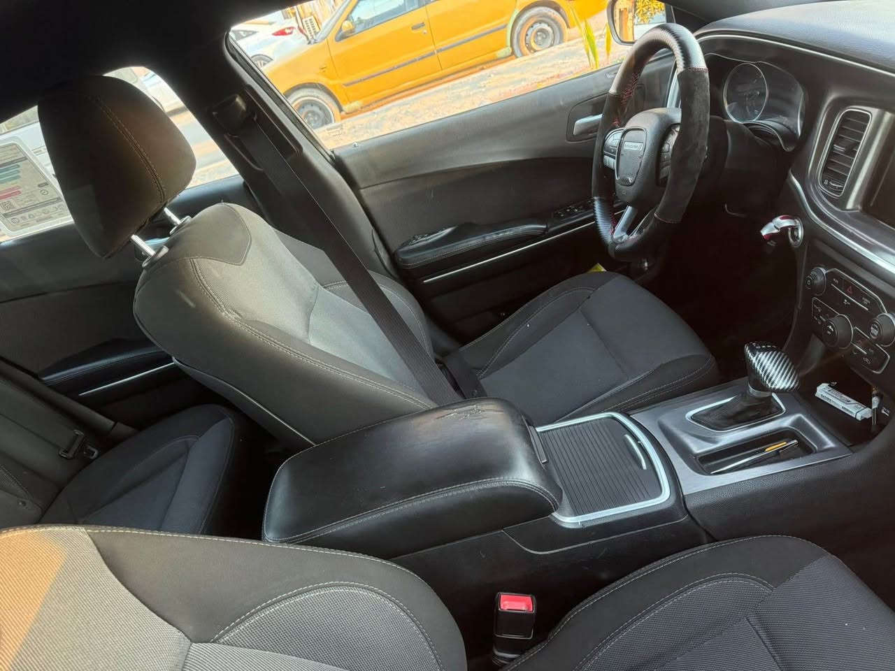 جارجر 
2017
الرقم ربيل
فوال موصفت معده الفتحه 
3600المحرك 
المكان بغداد شارع حيفاء
***********
الحدث بل صور جمالغ او باب Colombo, Sri Lanka
