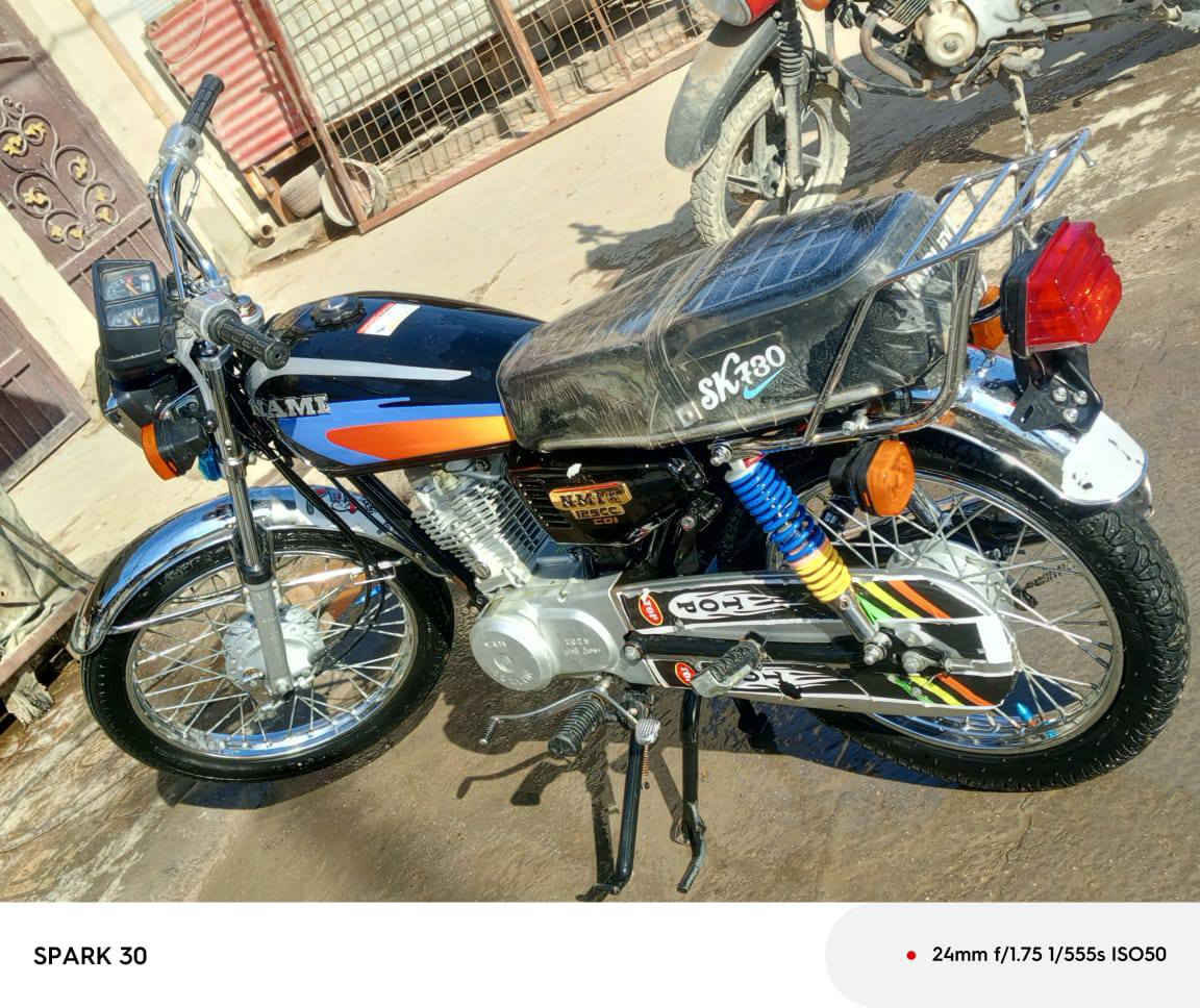 دراجه للبيع موديل25 برقي مامفتوح بيها مال جناي والله مستعجل***********
