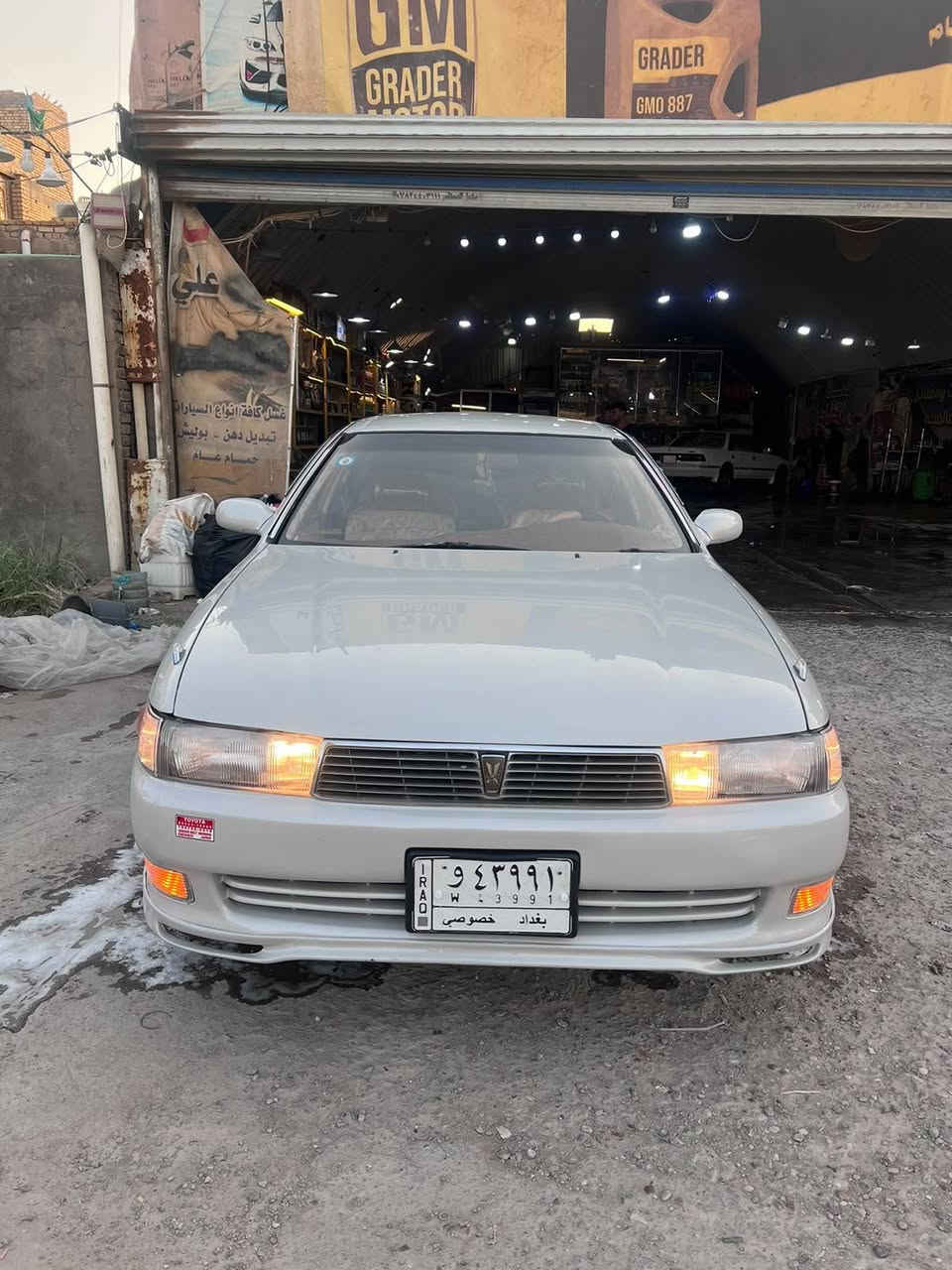 السلام عليكم كرسته موديل 1994 كير محرك
ونجي بل كارتون حداده جديده تخم تاير تبريد❄ ثلج
كهربائية كلها شغالة دوشمه جديده بطاين بوب جدد
مكفول من الضربه وكلبه وكص والعيب الشرعي
مصبوغة جمالية فقط برانكيت مكفول السيارة جاهزة 
وجديده أي نقص ماكو مشروع وطني سنويه الغاية 2029
هزه جديده تحويل مباشر  السعر 68 هاتف ***********
