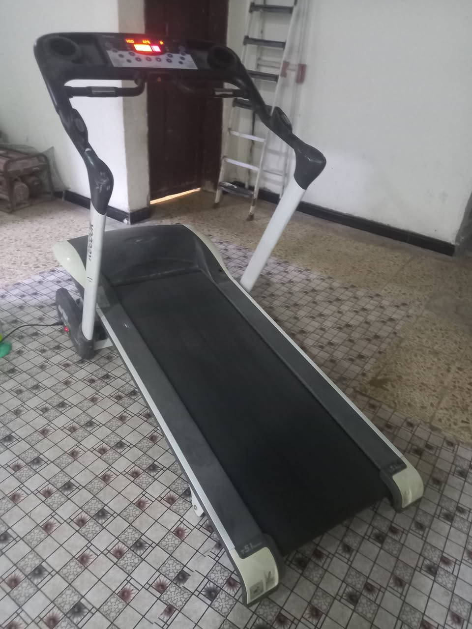 جهاز جري ماركه وزن 200كيلو جبلي ماطورين بي تحكم سرعه وبي قياس نبض القلب وكلشي  سعره 300الف    عنواني بصره زبير


**إذا كنت صاحب هذا الإعلان وتريد حذفه لأي سبب، رجاءا أرسل رسالة إلى الدعم الفني**