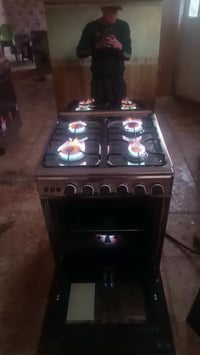 طباخ يوناير اربع مشاعل للبيع   فران مستقله  جاهز على فحص  مكان الشعب ي...