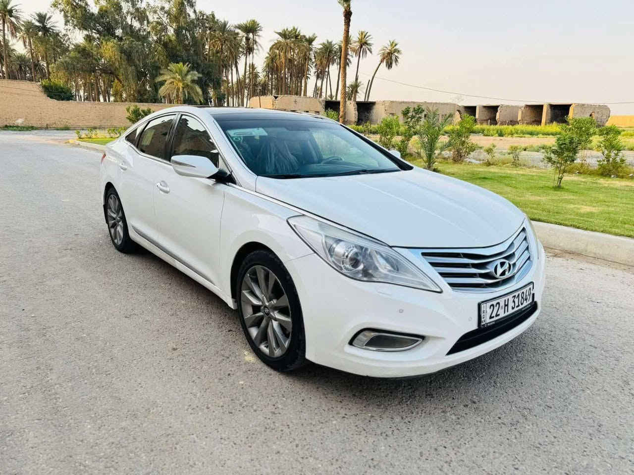هونداي ازيرا 2014 فول مواصفات بارد بالبنيد من الخارج السعر 125
***********
