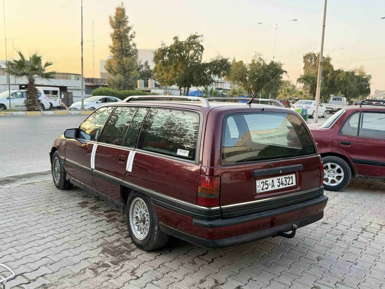 اوميكا استيشن 93رقم كركوك مشروع وطني سنويه رقم جديد محرك 20 شرط تحويل سعر 38 ورقه عنوان كركوك شورجه رقم موبايل *********** او ***********
