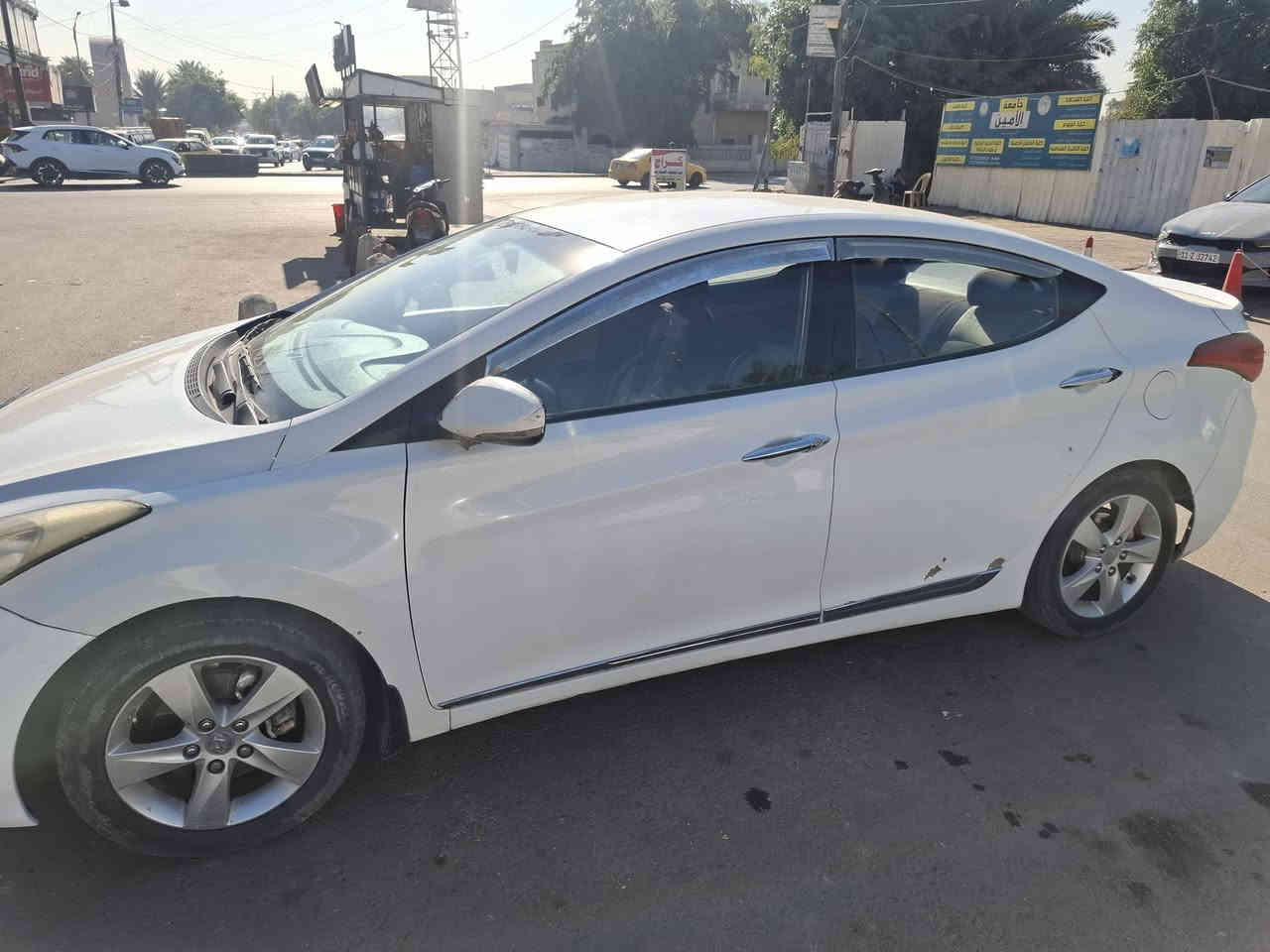 للبيع النترا 2012 خليجي مواصفات عادية رقم بغداد سيارة مكينه صار شهر مبدلها طابوكه كامل كير خير من الله صدر يرادلة ترتيب سياره خليجي مابيها اي تبديل فقط هنا بيها بارد ب مكانين او تلاثه سيارة موديل ١٢ وبالشارع بعد. سيارة خير من الله عارضها ب 113.  بيها مجال بسيط. رقم بغداد ب اسمي شرط تحويل. ***********
