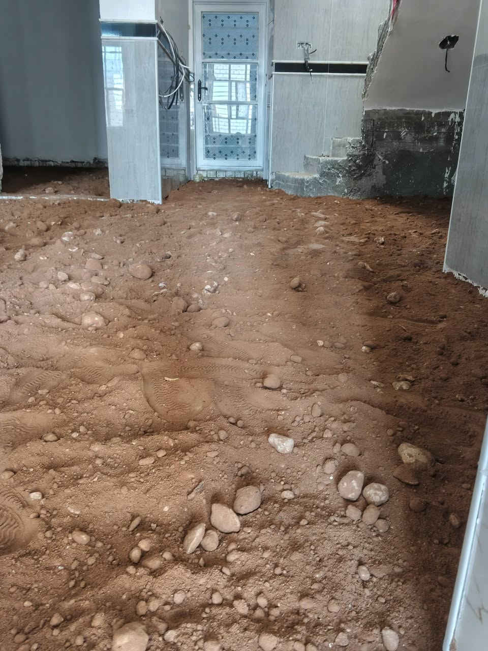 (((السلام عليكم ورحمه الله وبركاته))) كادر عمل في ((كربلأ)) لتنضيف البيوت وتدخيل السبيس والحدل والصب خباطات يدوي و مركزي (((وتفليش))) بأنواعه الصب وخلع الأرضيات وتفليش السقوف وتفليش الرابطات ♕♡وفتح البيبان «﷼كادر منضم وخبره في العمل وهاذه بعض من عملنه واني بخدمتكم هاذه&&رقمي انتصل وتدلل£€ (((***********) )) هاذه اسيه((♕***********))
