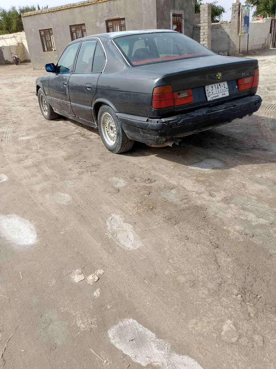 يا الله. سلام عليكم. بيئم. موديل 89
رقم. بغداد. مشروع وطني. سنويه ل2028
سياره. بلاد. مكينه وگير.  حجم 535
سياره بلاد. لاصبغ. ولامعجون. ولا گلبه ولا حادث. ولا عيب شرعي 
حداده. جاهزة.  تخم. تاير. جديد. 
كهربائيات. كله شغاله. رونات سرعه حماوة بانزين. كله شغاله 
راعيه يمي بشطره. 
السعر. ٣٣ وبيه مجال كلش بصيط حق الجيه 
العنوان ذي قار. الغراف. ***********
