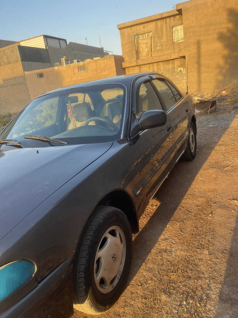السلام عليكم
سوناتا تو موديل ٩٣ رقم بغداد صدر امامي خلفي جيد كهربائيات كلها شغاله فقط تبريد عطل بسيط 

كير اوتو محرك وكير خير من الله شاشه جديده تايرات جدد مثل ماواضح بلصور سعرها ٤٧ وبيها مجال 

مكاني ديالى الخالص 

***********
