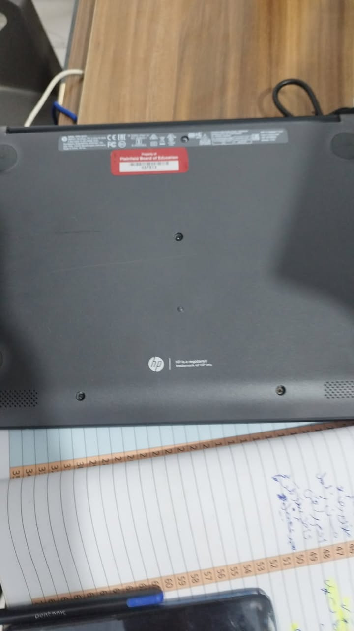 سلام عليكم
لوبتوب hp حجم 14 
سليم بطاريه ليثيوم 
منصب وندوز 10 جديد كارتون وشاحنته ملحقات كامله
يفيد دراسه طباعه. حتى العاب وبرامج تواصل اجتماعي حسب ستخدامك
سعر 80 بي مجال بسيط دعم لطلاب
تواصل خاص او على رقمي ***********
