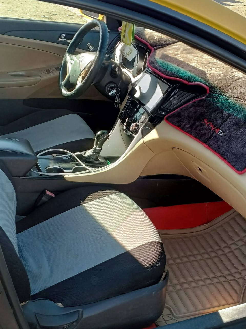 للبيع
سوناته وارد أمريكي
سياره بسمي تحويل مباشر 
مصفره هيه وغرامات 
مكينة 2400 موديل 2011
الجاملغ الأمامي الأيسر مبدّل فقط بدون ضربه قوية
والبنيد بيه تصليح بحدود شبر تقريباً
السيارة جاهزة من كلشي
الحدادية 90٪ تقريباً
صارلي تقريب شهرين من مبدلهه
تخم تاير وتب من يمك
السيارة استخدام يومي وما تشتكي من شي
📞 للتواصل: ***********
💰 السعر: 93 ورقه
