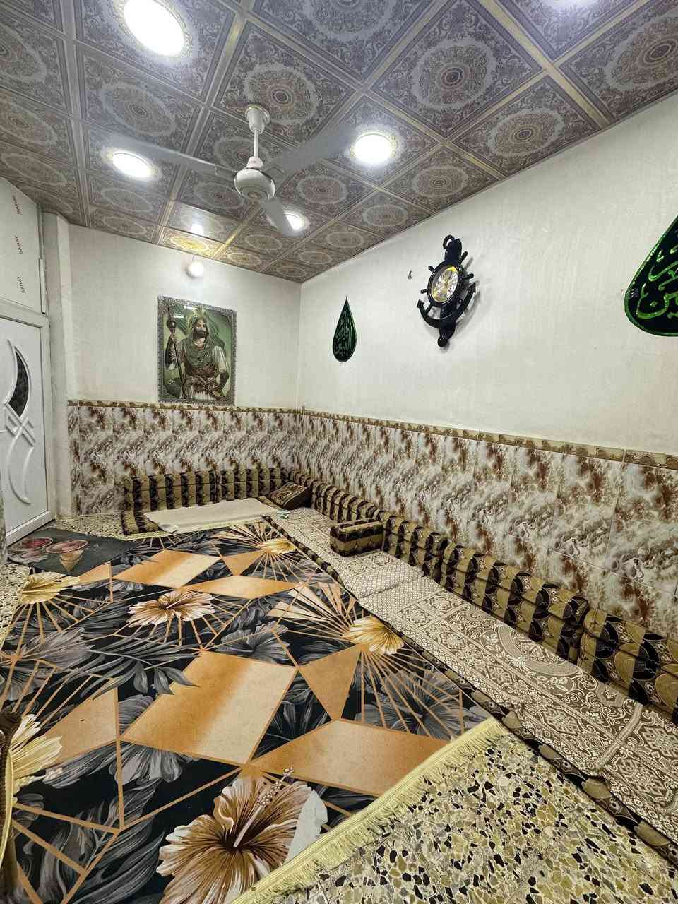 بيت للبيع في كربلاء عسكري الحر مساحة 100م طابو صرف طابقين 3 غرف نوم وملحقاته البناء طابوك وصب مسلح السعر 120 للاستفسار *********** / ***********
