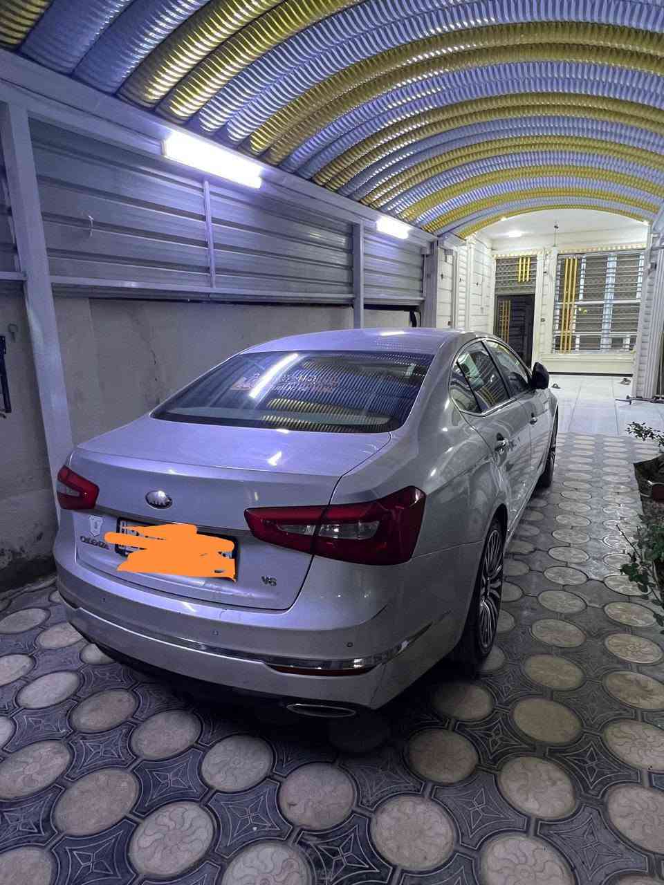 كادنزا ٢٠١٤/vip للبيع
الضرر..
هلال الچاملغ الخلفي بي صبغ بدون داخل مع بارد قليل جدا مقدار الكف في الجامغ الامامي 
خليجيVIP فول مواصفات ماعدى البانوراما 
 رقم اربيل دولي بسمي شرط ثاني يوم تحويل 
السيارة نظيفه  بلادي بالكامل 
التبريد يعمل بشكل ممتاز 
المواصفات 
محرك 3500 دوش 6 سلندر 
 بصمة الابواب الامامية والجنط
نظام ترحيب
انارة بالمرايات والابواب الامامية
كاميرا وحساسات خلفية 
حساس ماسحات
بردة خلفية متحركة 
كشنات كهربائية جلد تدفئة تبريد
لوحة تحكم نضام صوت والتبريد لراكب الخلفي
تحكم كامل بالستيرن
الصوت انفنتي 12 سماعة 
مري شفط مع الاشاير + مرايات قلاب ويه R
وباقي مواصفات الكادينزا 
السعر ١٣٨ وبيها مجال 
***********
