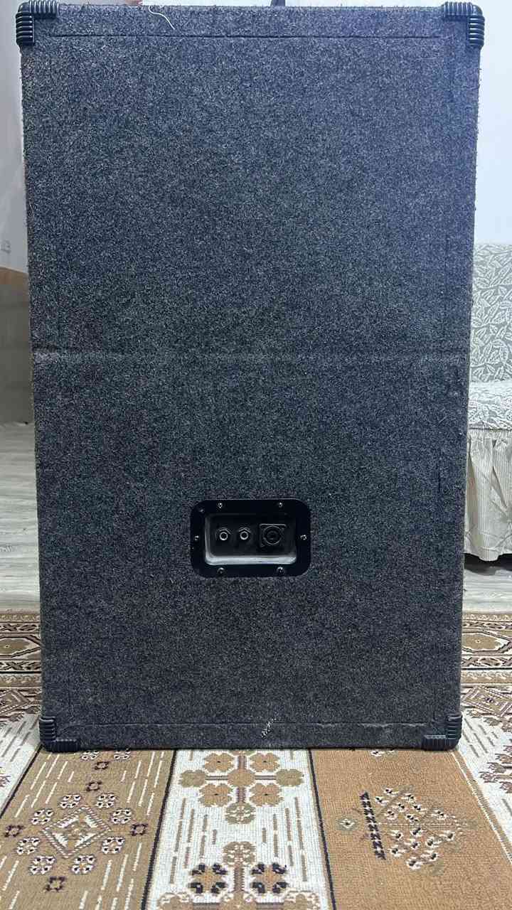 سماعت زوجين يعني ٤ وجهاز بعدهن جديدات ستمال قليل مكاني بل بصره ***********
