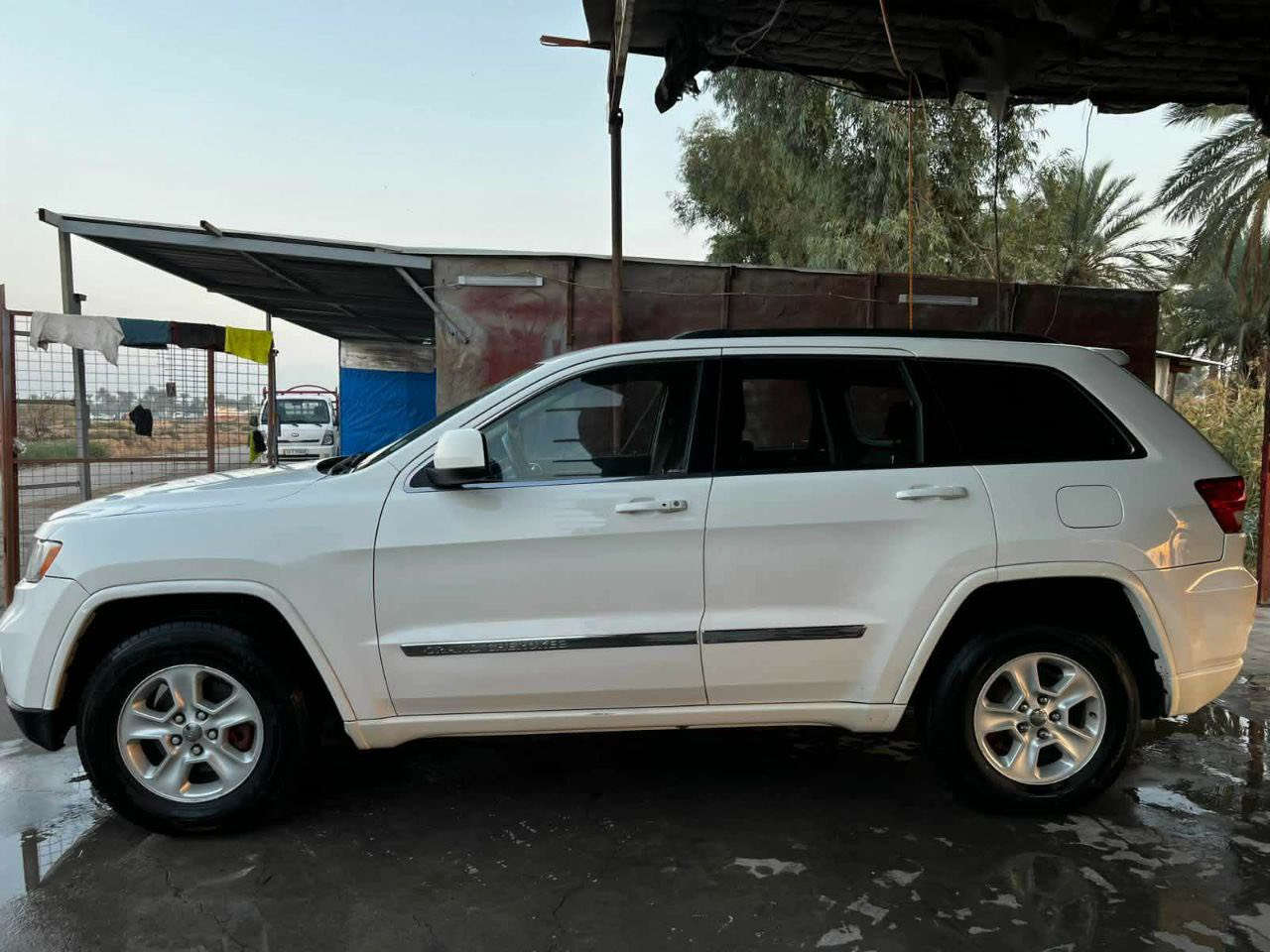 السلام عليكم للبيع أو مراوس
جيب لاريدوً 
موديل 2011
رقم بغداد الدولي 
محرك كير مكفولات 
محرك السياره 6سلندر 
مواصفات السيارة فول عده الفتحه 
ضرر السياره جاملغ وبنيد ومن الشركه صبغ قطعتين وشويه بل باب الخلفي 
السعر 145وبيها مجال بسيط وذا مايعجبك السعر كلشي أكوو بل سوك 
مكان السياره بغداد المحمودية 
1رقم الهاتف ***********
2رقم الهاتف ‪ 0770 880 3690
