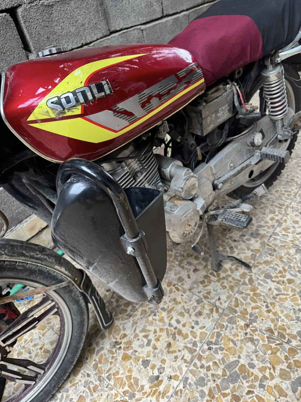 دراجه ايرانيه سلف هندر خير من الله مال شغل
اشايره شغاله ماناقصه كلشي شغل وطلع 450 وبيه مجال 

مكاني مدينه الصدر شارع الداخل قطاع٥٥ وره مستشفى 

***********
