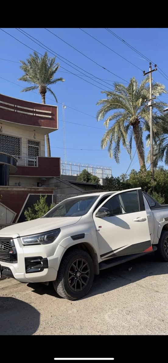 بيكم هيلوكس 2022  GR
رقم اربيل فول مواصفات سياره جديده
السعر ٣٨٠ 
العنوان بغداد زيونه 
***********
