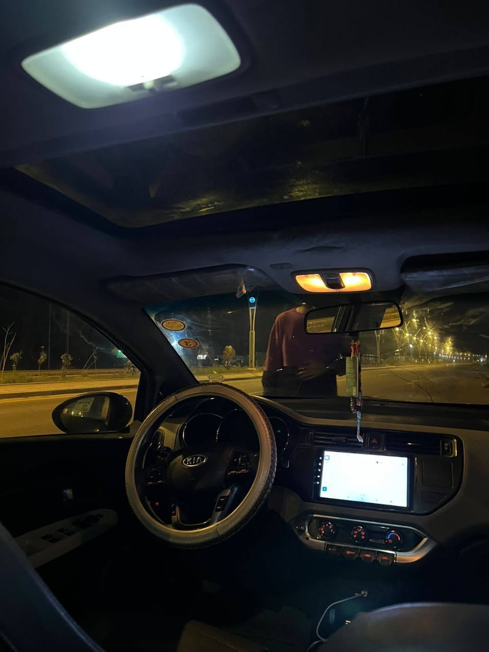 كيا ريو للبيع 
مديل 2015 خليجي لمتد أعلى مواصفات 
لد نهاري ليلي 
فتحه سقف 
اشاير مري 
يدأت نيكل 
كير اوتوماتيك+ كير عادي 
4 ويل كب 
كشنات جلد 
صندوق كهربائي 
نظام ايكو اقتصادي 
محرك 1600 دوش 
محرك كير خير من الله ما مفتوحات 
ماشيه 140 الف 
مصبوغه عام تغيير لون جماليه ضربتها فقط جاملغ امامي
السعر 74 وبيها مجال  
عنوان بصره شط العرب 
للاستفسار 
***********
*********** البصرة, العراق
