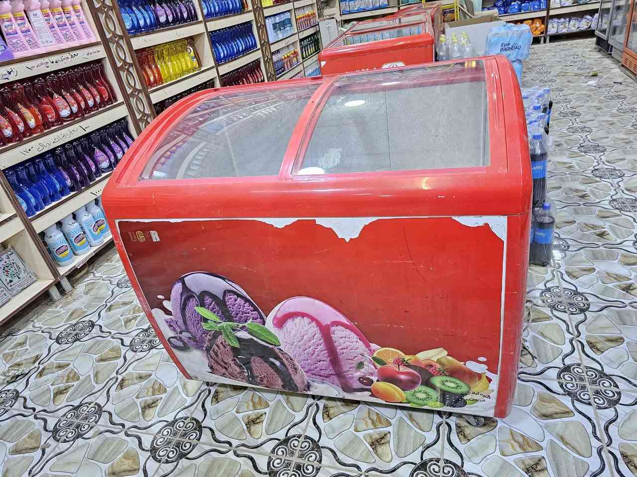 عارضات عمودية وبطحية
العمودية ب ٢٧٥ الوحده 
والبطحيه جبيرة ب ٣٢٥ والصغيرة ٢٧٥
كلهن شغالات وتبريد فول وبلاديات
***********
