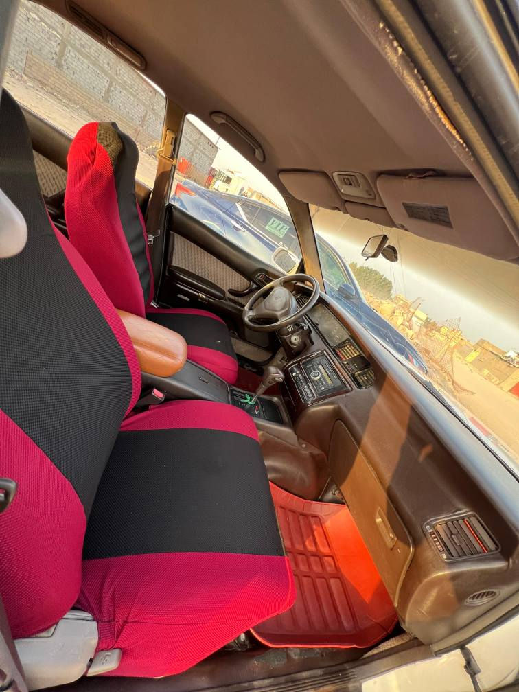 بطه فصل مكفوله من الكص والصبغ لون أبيض محرك 2500 السياره جاهز تبريد حداديه طخم تاير العنوان بصره خور الزبير *********** البصرة, العراق
