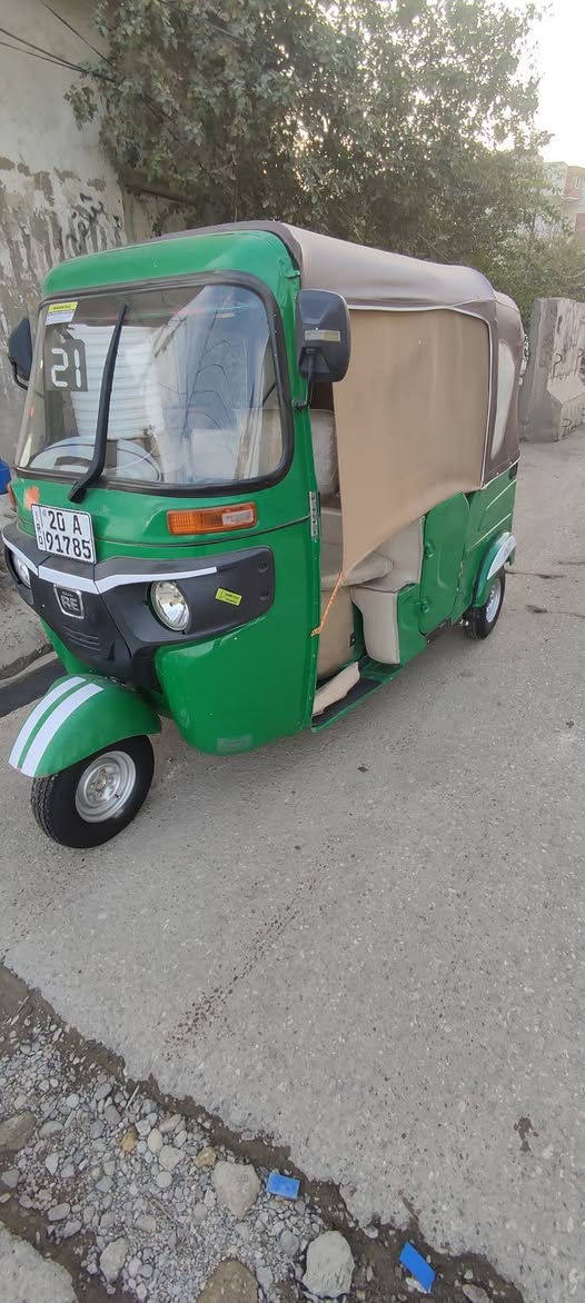 سلام عليكم تكتك 
21 تكتك خير من الله كاملة من كالشي بدون اي صبغ بس الدوس معمرة 
مكان ديالى بعقوبة 
***********
