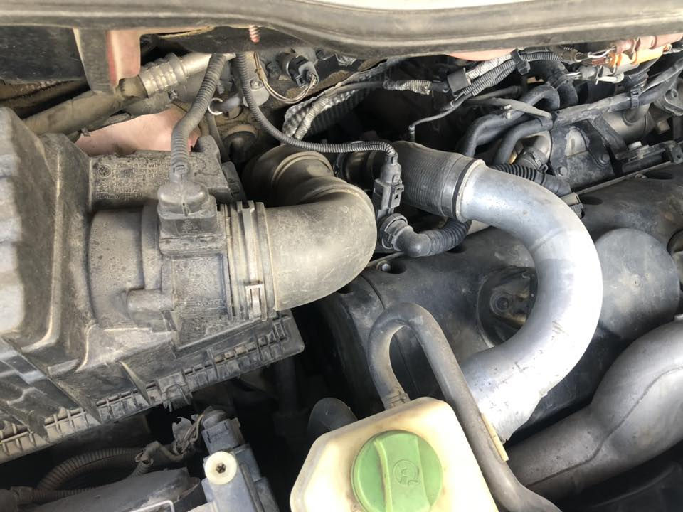 سلام عليكم سياره فولكن سواكن سبعه راكب للبيع موديل (٢٠٠٨) بلاديه محرك خمسه سلندر كاز توربو كير اوتوماتيك وقفل سرعه رقم اربيل دولي باسمي تدفئه وتبريد ثلاث قطع مصبوغه صبغ عام باوروبا مكفوله من الضربه مكاني كربلاء رقم الموبايل (***********) مع الواتساب عارضه (١٣٥) ورقه وبيه مجال
