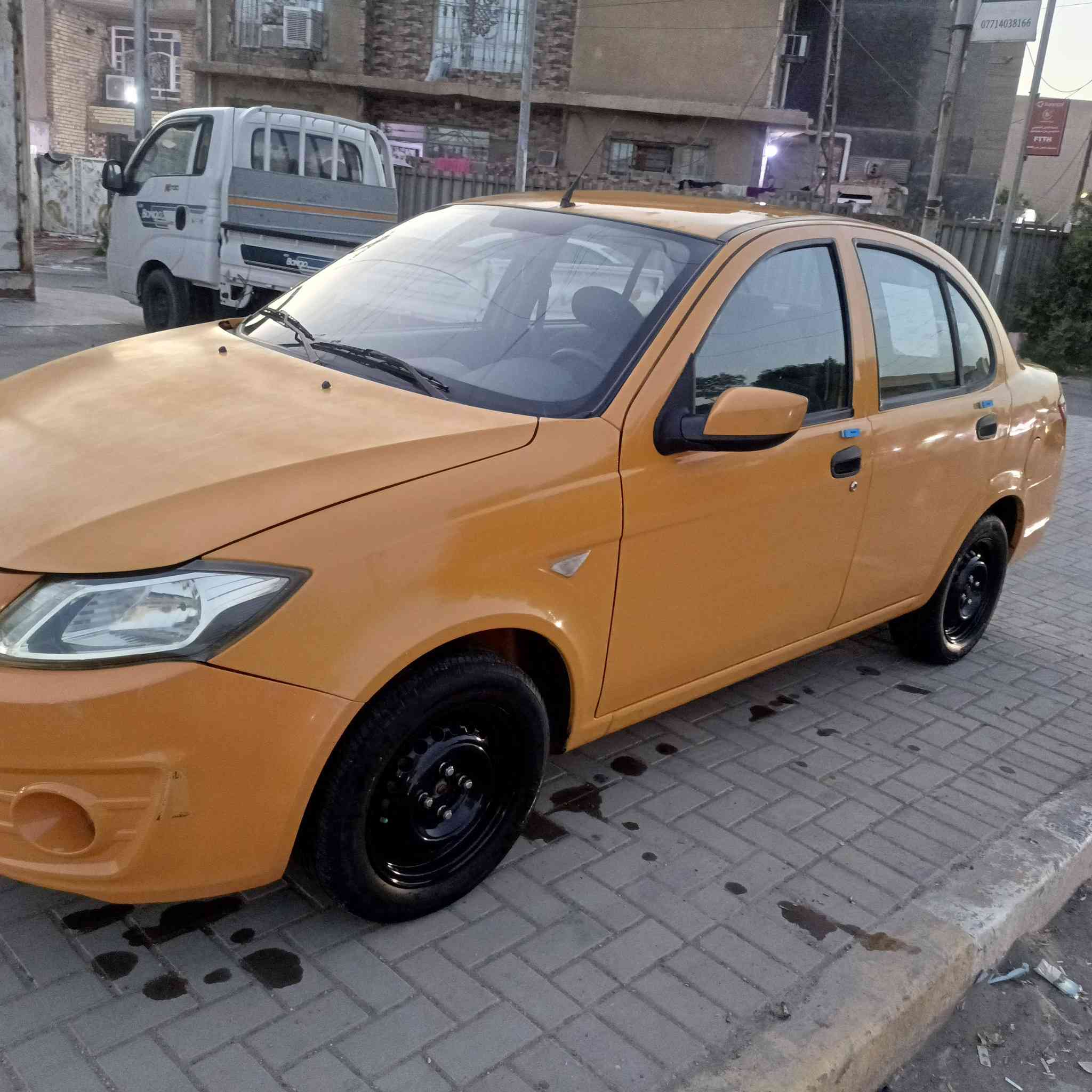 السلام عليكم ساينا موديل 2020رقم بغداد تحويل مباشر سنويه مساعده سياره جاهزه من كلشي كير ومكينه تبريد ثلج مكينه لا تنقيص ولا تبخير ولا مفتوحه بلاديه كير مكفول شواصي مكفوله من الفطر والجيم تخم تاير جديد وياله مال كورله ياباني اصلي فقط اكو صبغ ع كد طخات بسيطه وموجود السونار بل منشور وطخات واضحه ونصبغن ع كدهن سياره مال جناي جاهزه من كلشي 
مكاني بغداد 
الاستفسار ***********
السعر ٥٠ وبيه مجال 
سياره احله من صور
