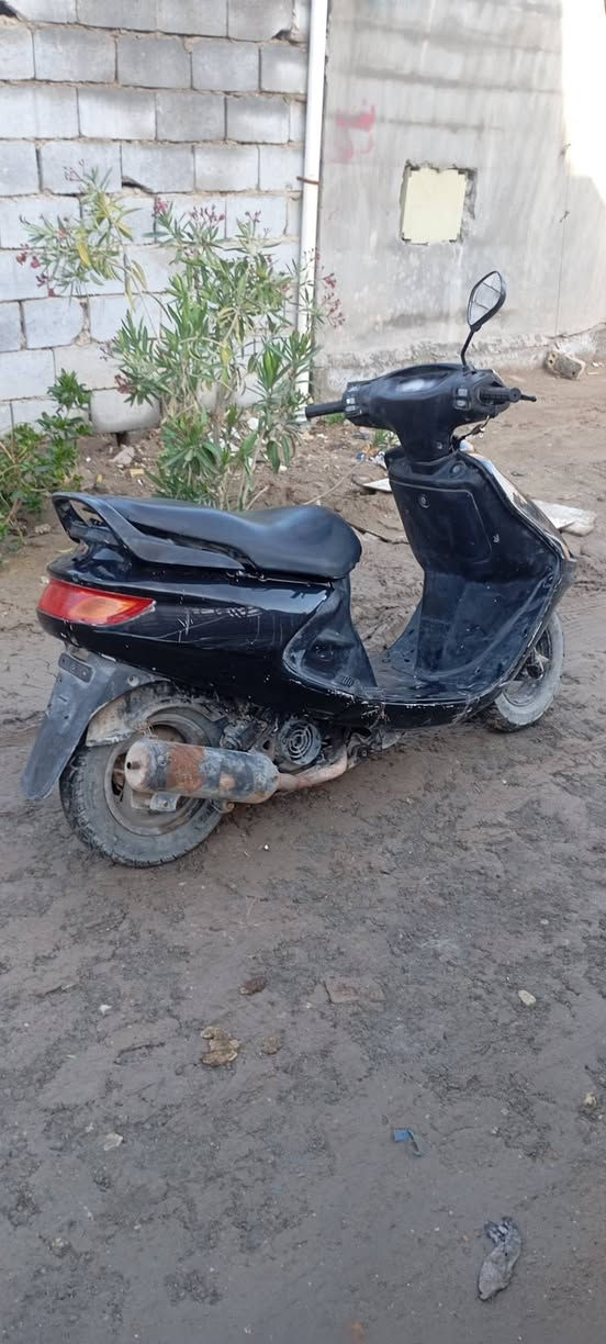 يوجد دراجه فراشه 140 السعر 400 وايضا توجد مشكله صغيره وهوه الصالنصه بيها صوت وهم بيها مجال بشانها ‏‪0789 104 7683‬‏
