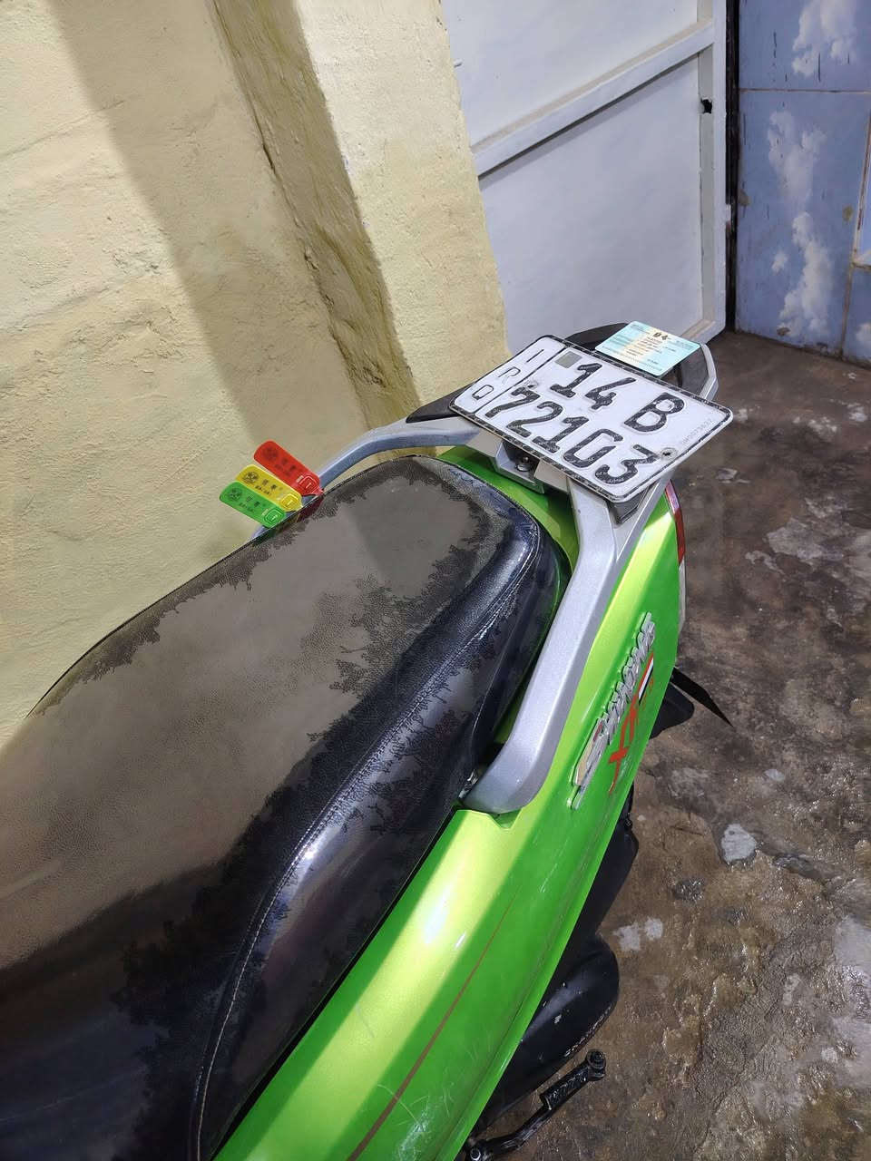 دراجة شاينك اوتوماتيك مرقمة للبيع دراجة نضيفه استخدام شخصي اخت الجديده ومامتعوبه ماماشيه هواي ماشيه 8000 كيلو فقط دراجة ماخذها من الوكيل زيرو ومرقمه بيدي بصرة الرقم الجديد الإنكليزي دراجة مال جناي رقم وسنويه بسمي شرط التحويل ثاني يوم مصفره غرامات وسرقات ماعليها وصاعده هزه جديده مكينة 150cc مامفتوحة شررط ولامجفته ولاتبخر ولانضوح شرط الفحص دراجة كلها شغاله هورن اشاير لايتات سكن وسطاب لايت عداد الكتروني كيج البانزين بريكات شرط الشلعه والمعدل ويل كب رياضي البلادي كلها عل البلاد غلاف كشن حراري مرايات لايتات زنون شادلها كامله من كلشي السعر مليون و 800 رجاءاً المايشتري لايعاملني شراي يتصل وبالخدمة مكاني البصرة الزبير ***********
