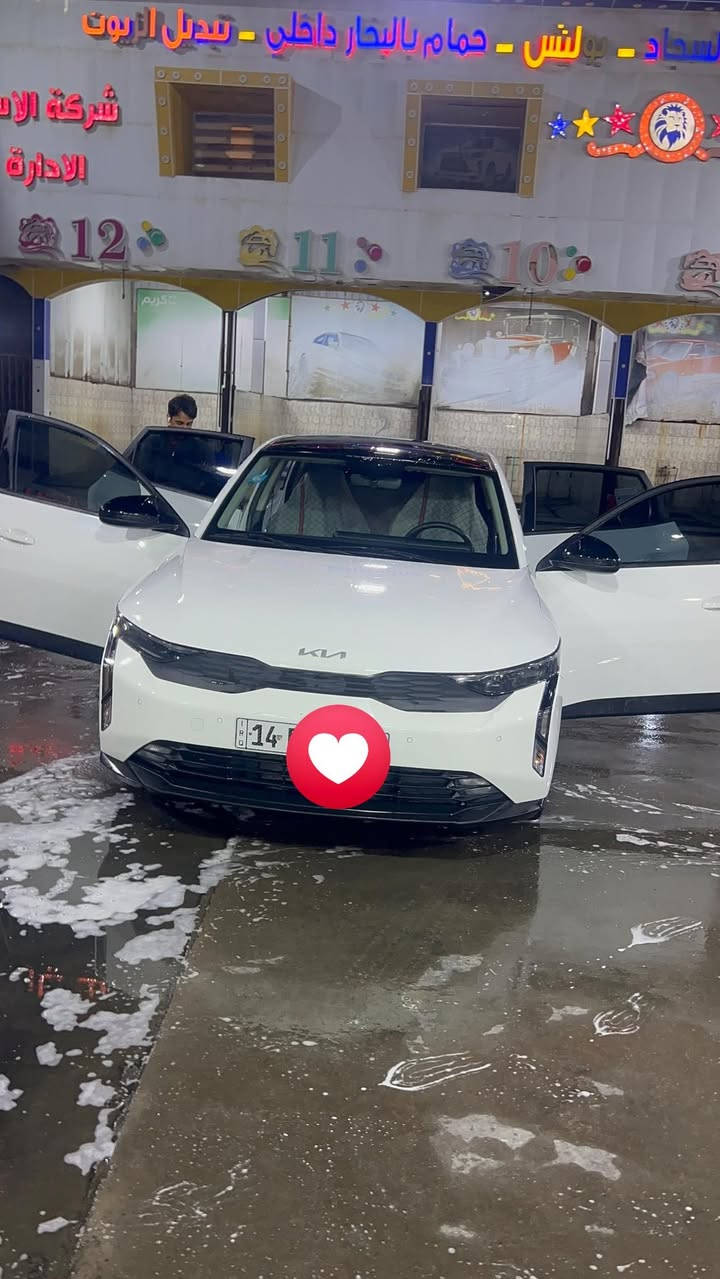 مكسيكي k3-2024كفالة كير ومكينة وضمان الشركة ماشية48000 الف كيلو وقابل للزيادة رقم بصرة باسمي نص فول السيارة سعرهة 155 ورقة بيهة مجال قليل بدون مراوس
موجود على الرقم ***********
