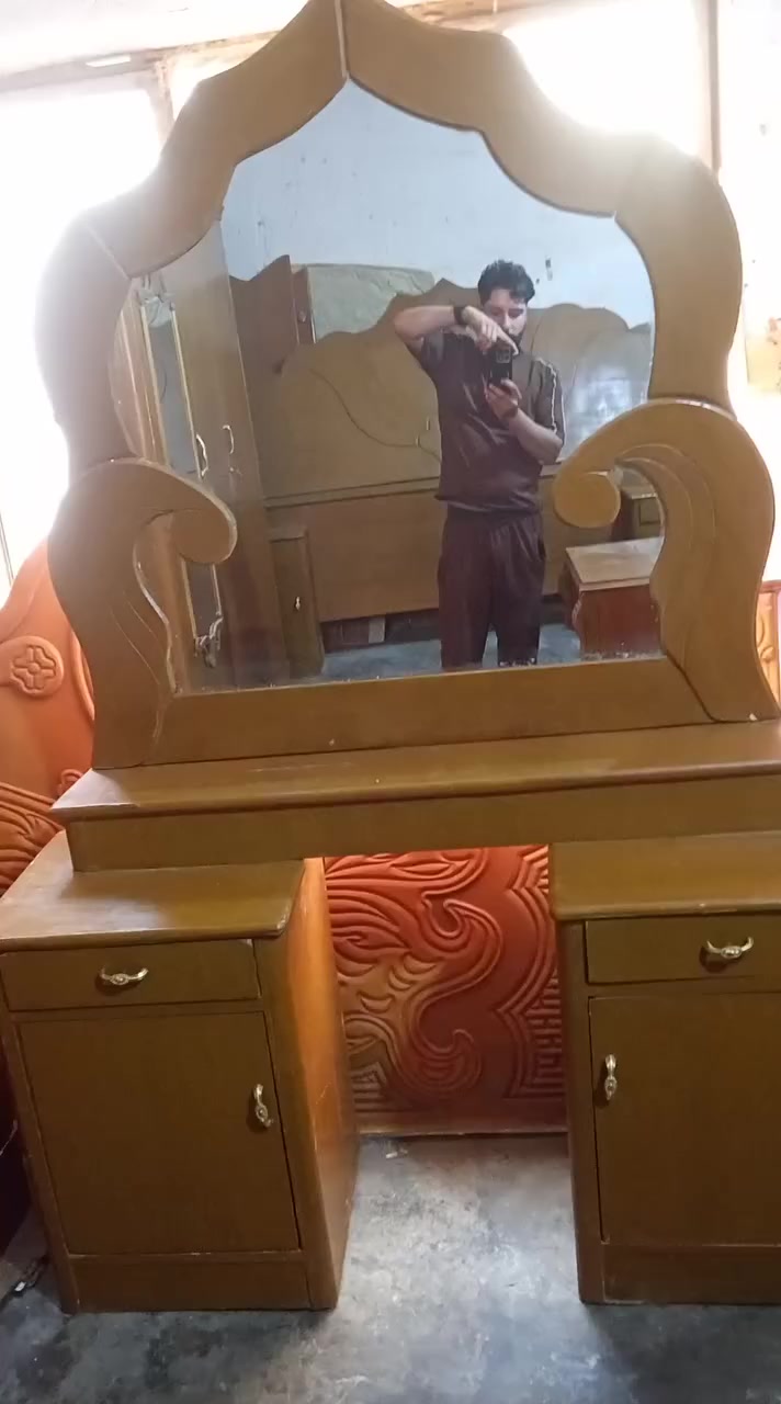 غرفه حلوه وجديده كدامكم 400 وبيه مجال ***********
