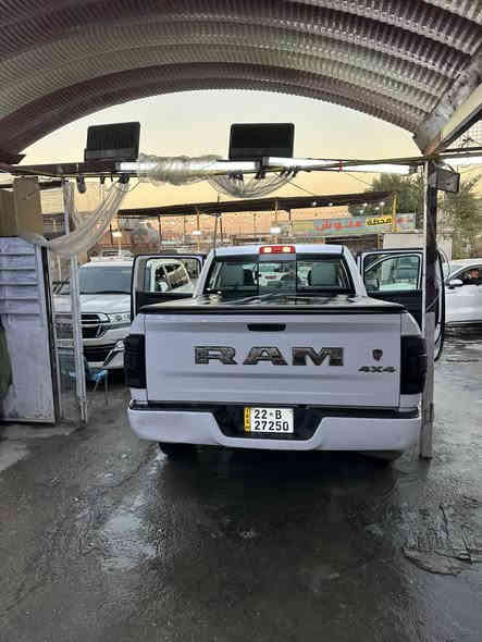 دوج رام كلاسك خليجي 
ماشية ٧٠ الف كيلو 

موديل ٢٠١٩ 

باب طويل وبدي قصير 
محرك v6 

محدث بجم وبك لايت ليد 

السيارة خليجي بدون اي حادث 

رقم اربيل بسمي تحويل مباشر 

السعر ٢٢٠ وبيها مجال 

مكاني بغداد المشتل 

***********
