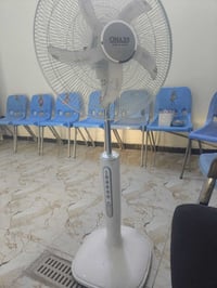 مروحة شحن • باتري • نظيفة