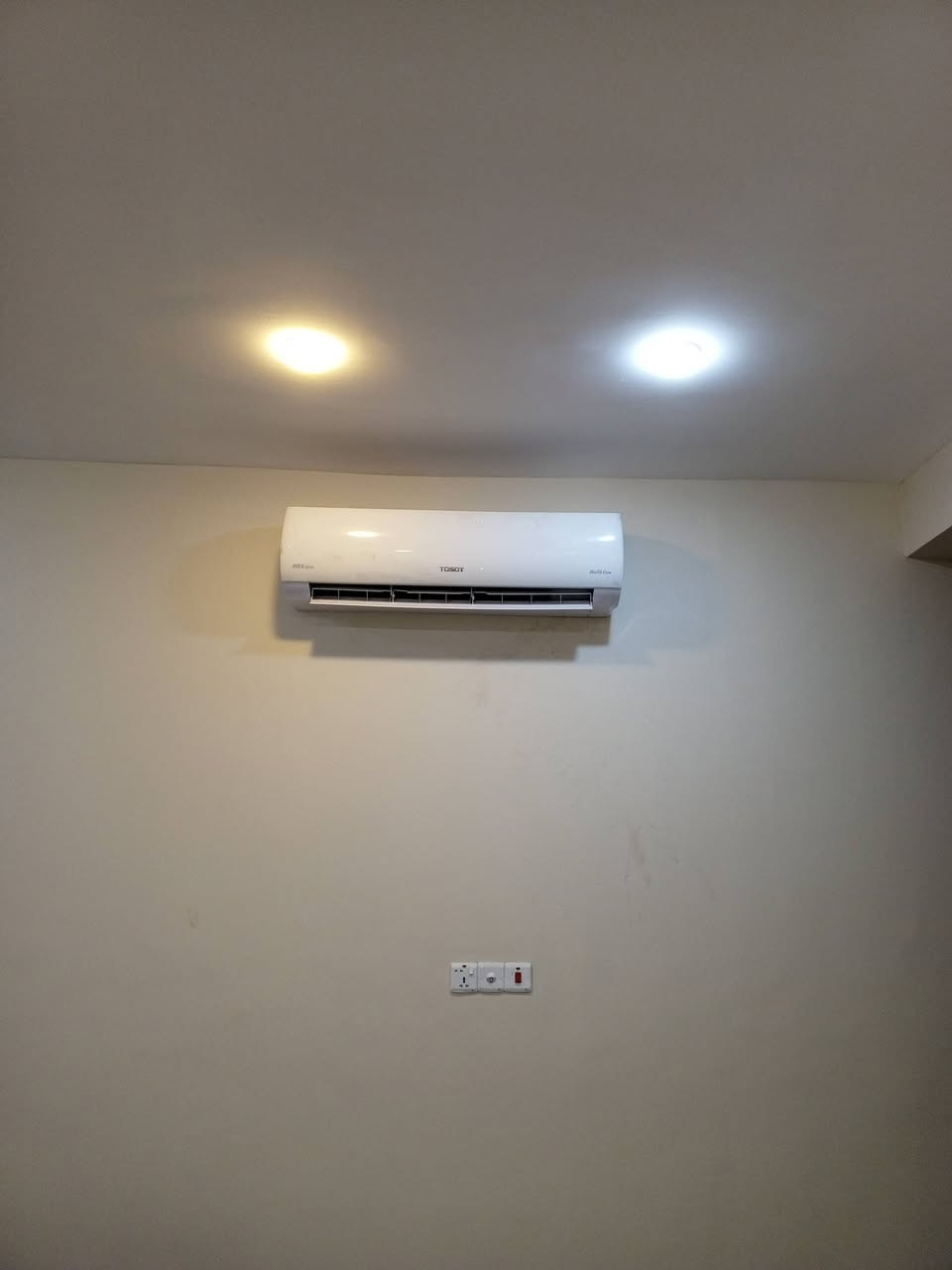 ورشه الهندسيه للتبريد متنقله في بغداد 🌐
لتنصيب وتركيب سبالت ❄️ وفتح سبالت ❄️ وغسل وتنظيف جميع انواع السبالت 💧 
٠٠٠٠٠٠٠٠٠٠٠٠٠٠٠٠٠٠٠٠٠٠٠٠٠٠٠٠٠٠٠٠٠٠٠٠٠٠٠٠٠٠٠٠٠٠٠٠٠٠٠٠٠٠
🔴 جزء من اعمال ورشتنه على بركه الله 🧑‍🔧❄️
♦️تم تنصيب مجموعه من السبالت بمختلف النوعيه ولطنيه جداري غاز 410 وكنتوري مع فتح سبالت اخرى مع ضمان العمل ✅..
...............................................................
⭕ للتواصل عبر الرقم:
📱*********** واتساب ✅ 
او مراسله الصفحه
