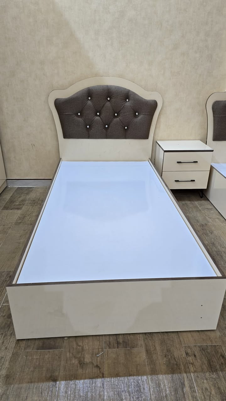 نجاره ابو الحسن لكافه اعمال النجاره عراقي تركي بأسعار تنافسيه وجوده بالعمل العنوان 
بصره صناعيه حمدان 
للاستفسار 
***********
***********
