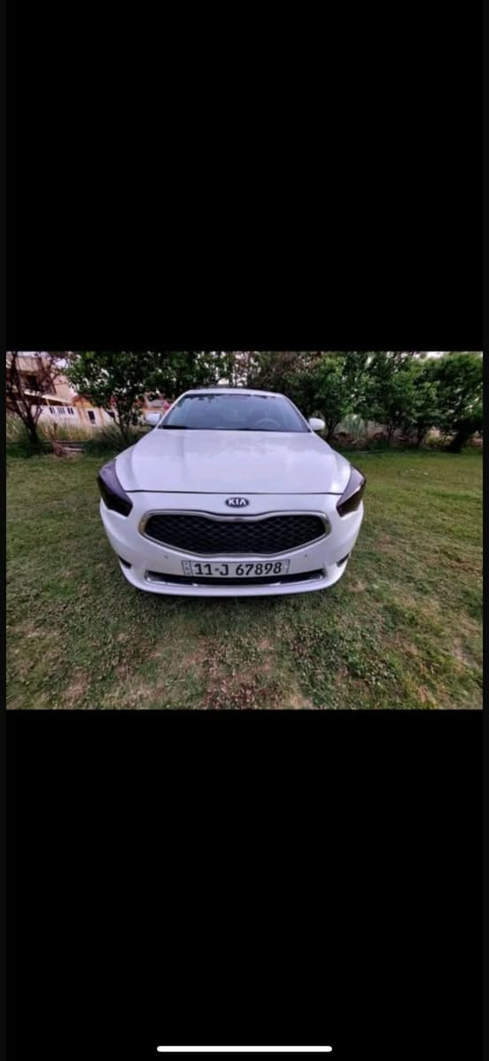 السلام عليكم كادنزا موديل 2014 خليجي رقم بغداد  نكليزي السياره بيه 3 قطع  كلير وقطعه صبغ سياره فول موصفات عده الفتحه شاشه كأمره بصمه برده خلفيه فول 
تخم تايره جديد حداديه نضيفه كير محرك كفاله 
تريد شغال السعر 115 وبيه مجال للشراي
الاتصال 
***********
