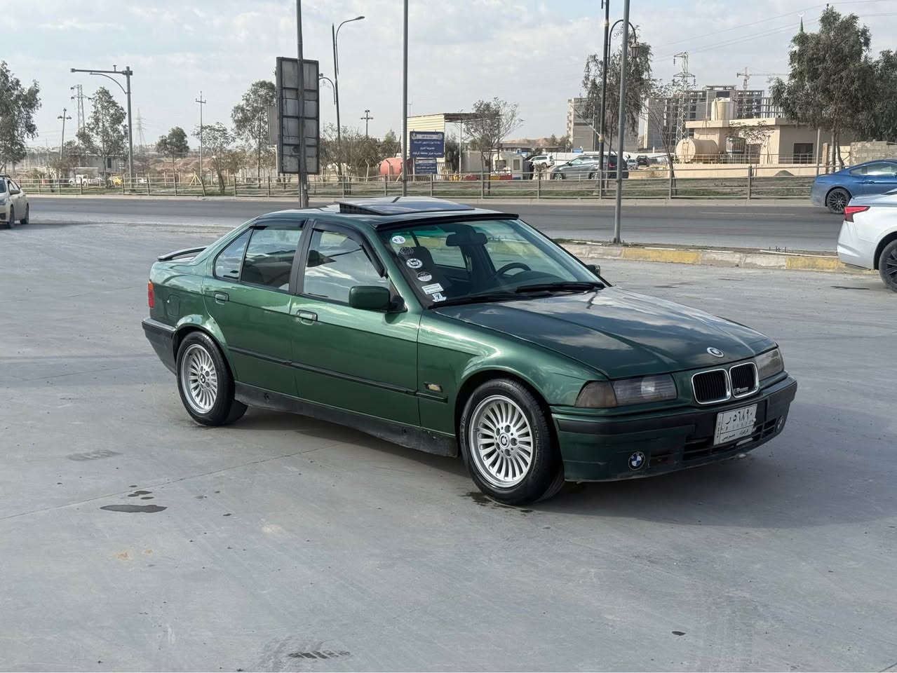 بي ام موديل ١٩٩٣وقم كركوك شرط تحويل وكالة كير ومحرك بل شرط صدر جديد اطارات جديد كهربائية كولة شغال محرك ٥٢٥كير عادي سعره ٢٧وبيها مجال *********** كركوك, العراق
