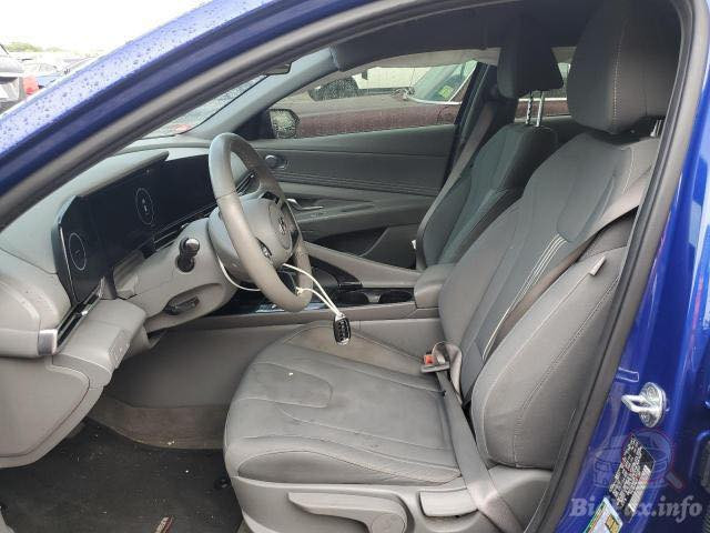 السلام عليكم من رخصة الادمن النتره ٢٠٢٣ ماشيه ١٠٠ ضربتهه فقط باب الي وره الصدر مبدل فقط الباقي كفاله عامه واحله من الصور مكاني بغداد الشعب سعرهه ***********
