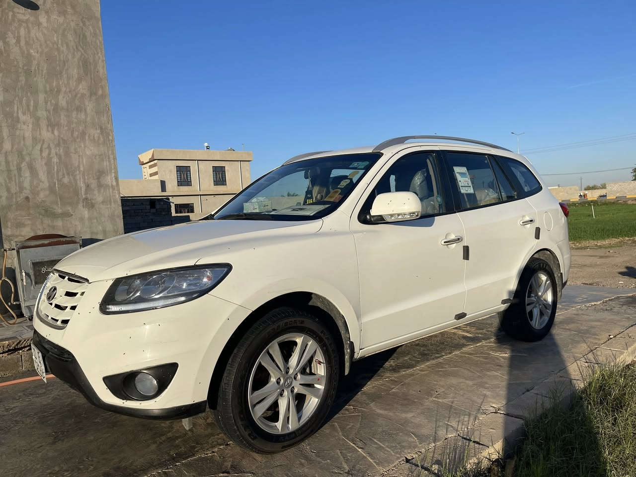 سلام عليكم سنتافي موديل 2011 بيها صبغ كد شبرين راس البنيد سيارة مكينه ٦ كير شرط محرك شرط مكفوله من كلشي مكاني صلاح الدين مكيشيفة  سيارة بسمي رقم بغداد دولي هزه سنويه جديد  السعر  /155 / بيها مجال قليل ***********
