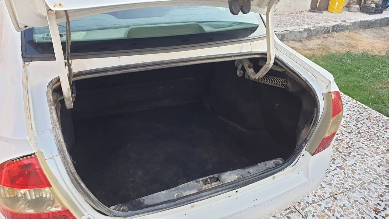 طيبه 2014 مكينه تبخير مستحقه حداديه تخم تاير جديد رقم ذي قار راعيه بلحله  السياره حلوه مكفوله من ضربه  قويه بيه بس جاملغ خياس بسيط السعر 27وبيه مجال بصيط كربلاء حي العسكري ***********
