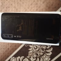 جهاز هواوي Y9s البيع جهاز كمل ملحات كارتون و شحنه سعر 150الف 077558484...